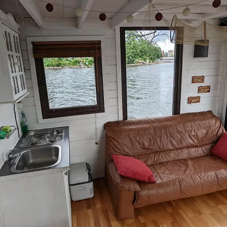 Gemuetliches Hausboot Mit Kamin In 船屋 柏林